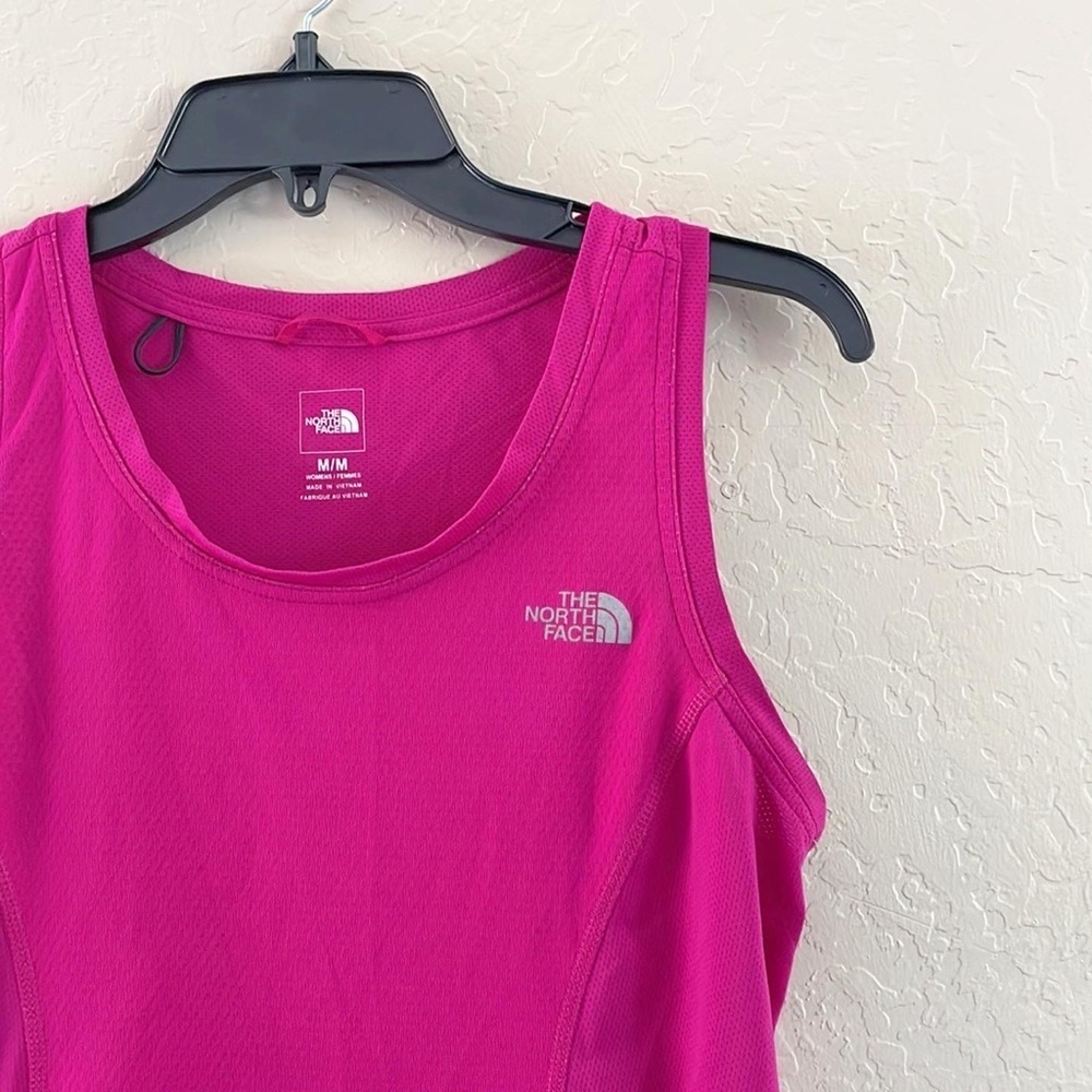 The‎ North Face Pink Athletic Tank - Picture 5 of 11